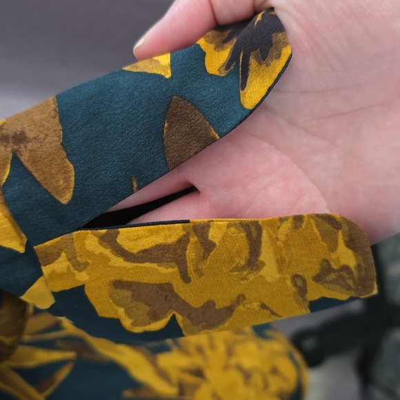 Tory Burch Silk Floral Tunic Blouse, Size 8 - Picture 9 of 12